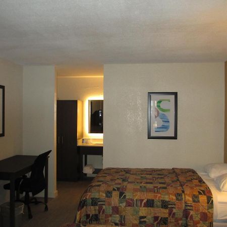 Sunset Inn Northlake 샬럿 외부 사진